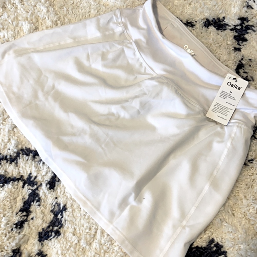 Brand new Oalka ladies golf skirt size M